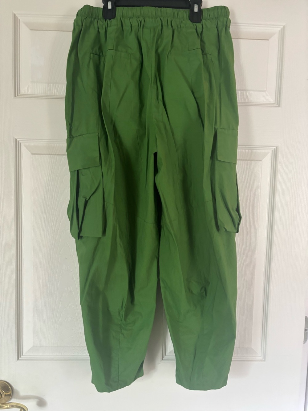 FARM Rio Bright Green Drawstring Bermudas - Picture 2 of 4